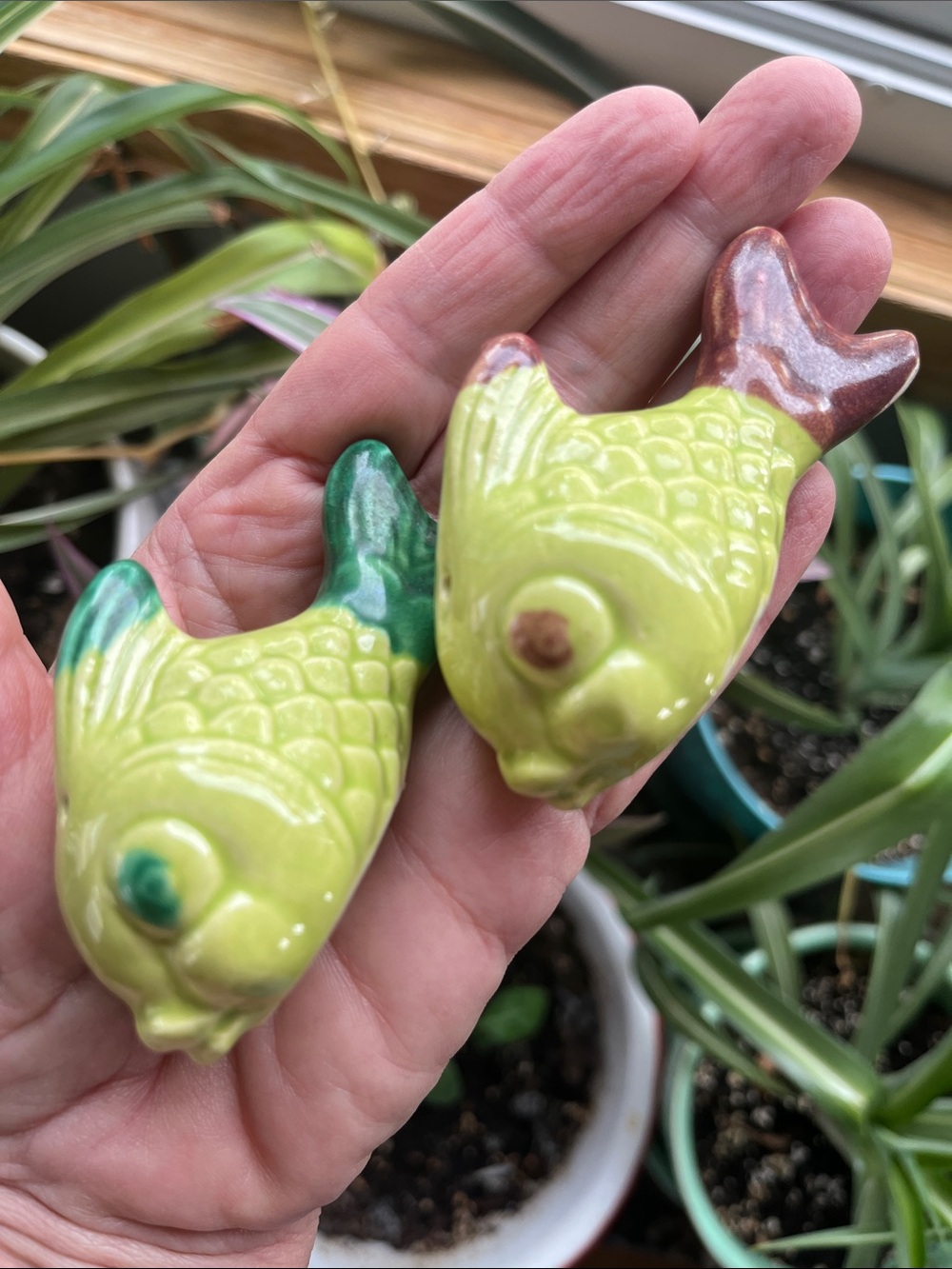 Vtg Lemongrass Green FISH Salt Pepper Shakers Nautical Sea Ocean Coastal Ceramic
